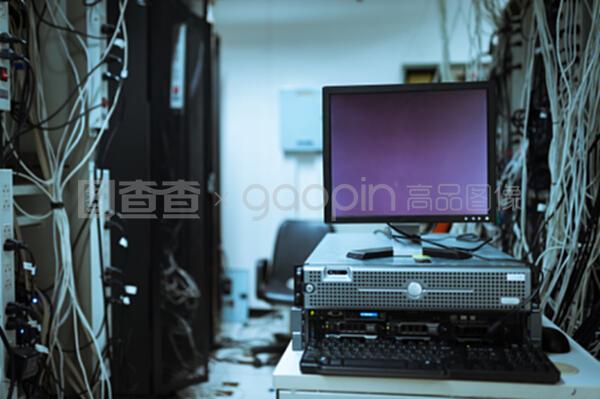 从物理机到云端 网络服务器与云计算装备技术服务的融合与演进